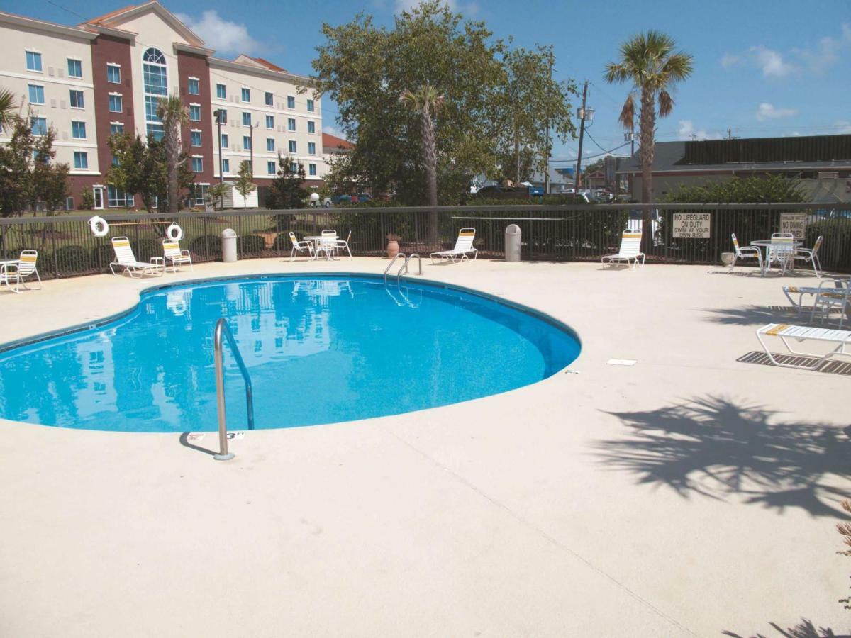 La Quinta Inn By Wyndham Columbia Se Fort Jackson Exteriör bild