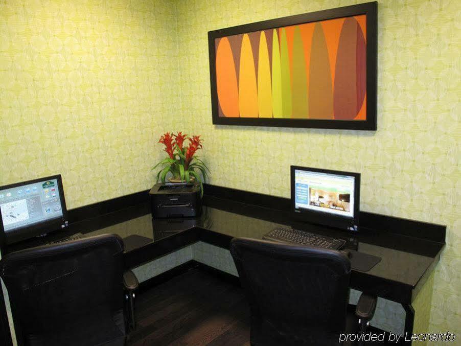 La Quinta Inn By Wyndham Columbia Se Fort Jackson Exteriör bild